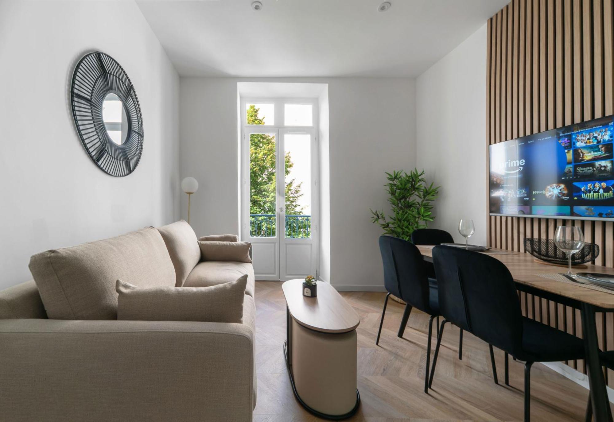 Residence Serbie - Appartements Design Et Climatises En Centre Ville Vichy Esterno foto