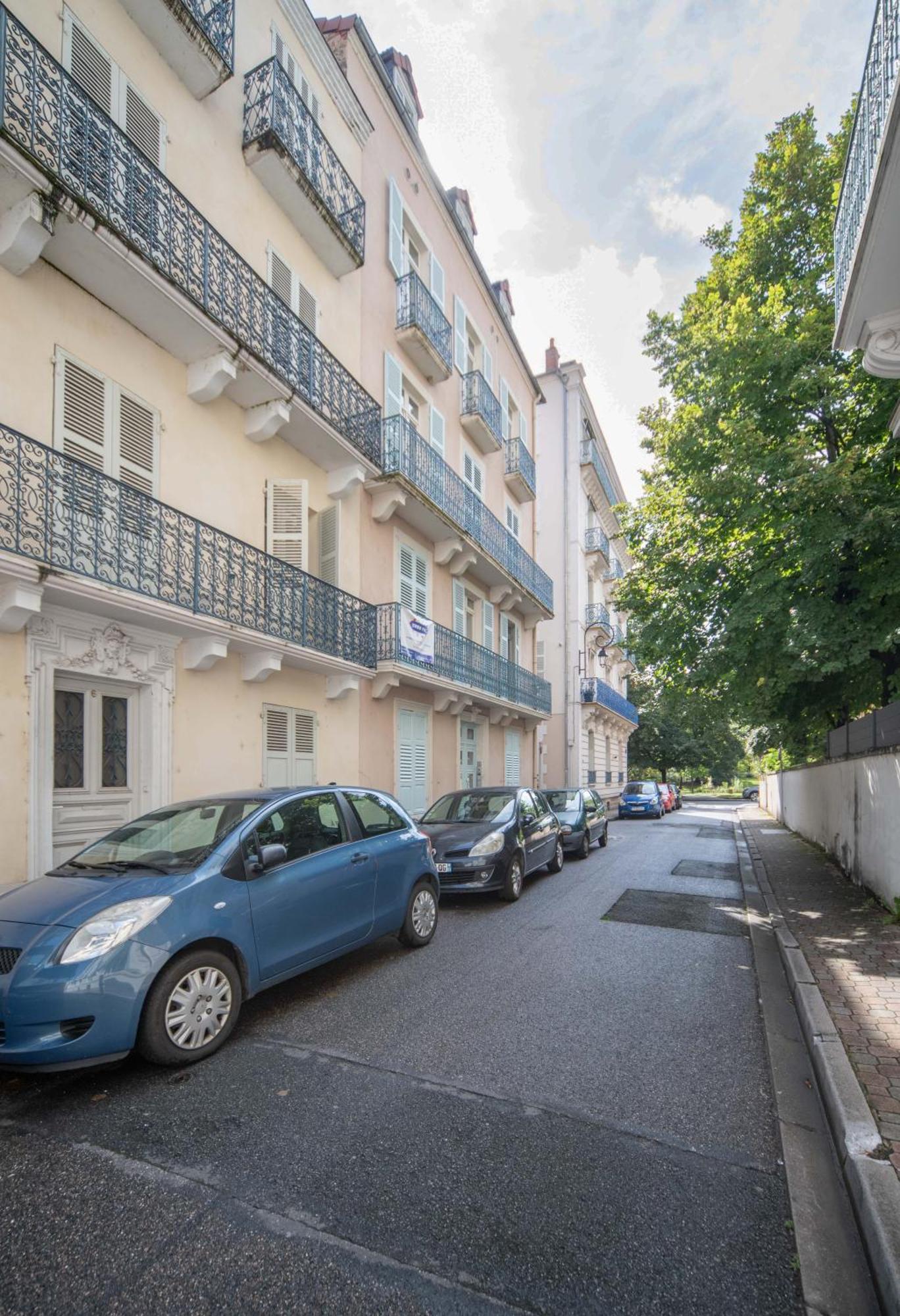 Residence Serbie - Appartements Design Et Climatises En Centre Ville Vichy Esterno foto